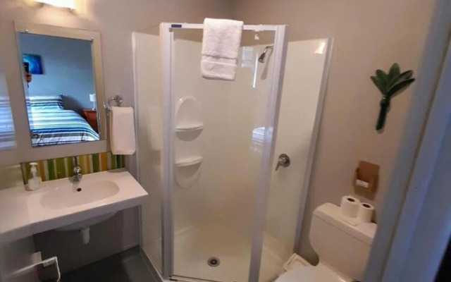 Piha Beachstay - Hostel