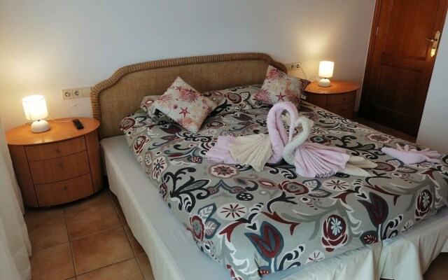 Boutique Holiday Home in Villaverde With Terrace