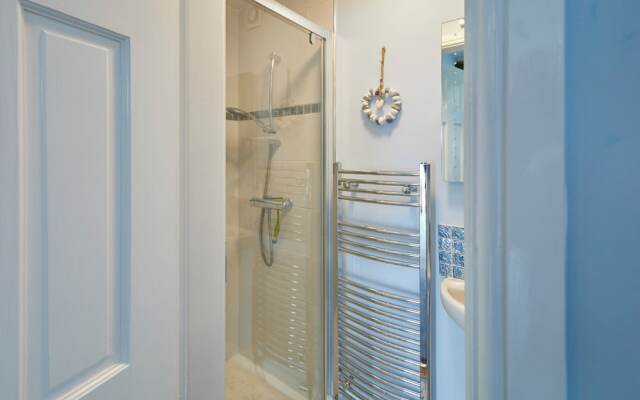 Host Stay Fairview House