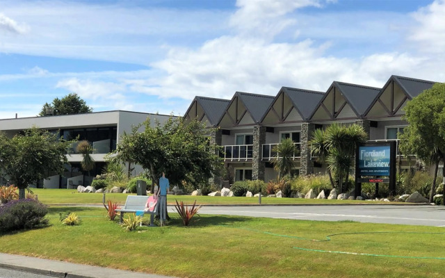 Fiordland Lakeview Motel and Apartments