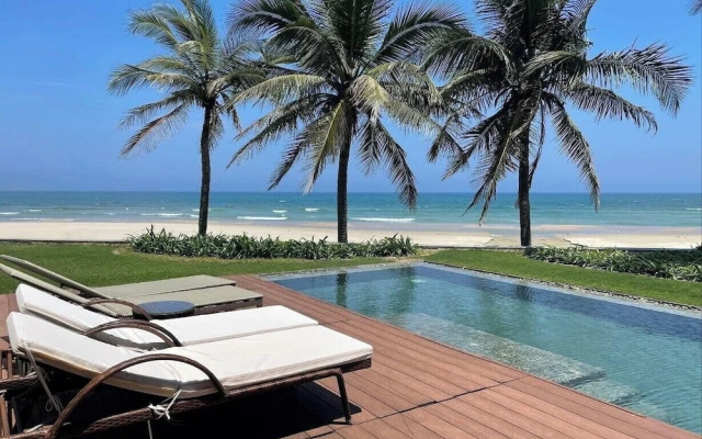 Beachfront Villa in Danang Resort & Spa