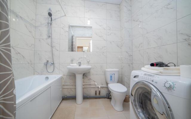 Европа Центр на проспекте Космонавтов 26А