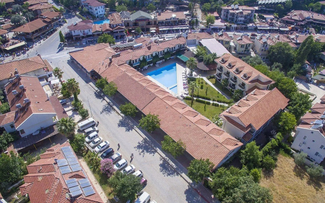 Han Deluxe Hotel
