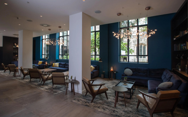 Apex City of London Hotel