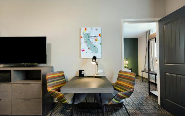 Oxford Suites Paso Robles