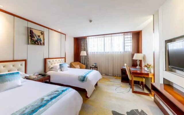 Zhenbao Holiday Hotel (Nanjing Olympic Sports Center)