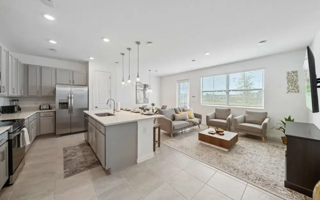 634 Longboat Drive