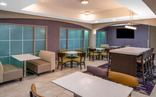 La Quinta Inn & Suites by Wyndham Atlanta Stockbridge