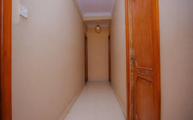 OYO 302 Hotel Classic