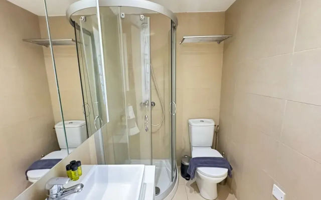 Balcony Views - Specious 2 BR Flat