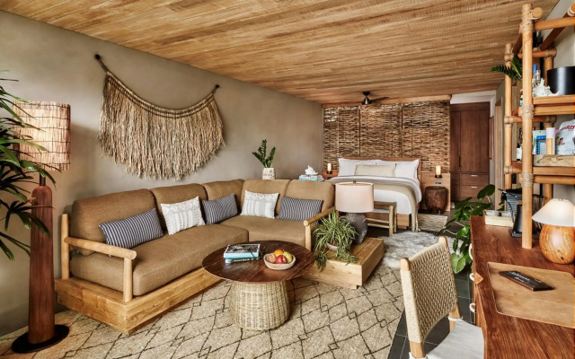 1 Hotel Hanalei Bay