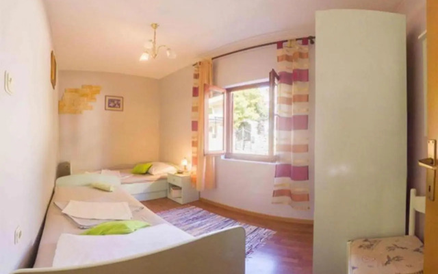 Apartment Milna 8896b