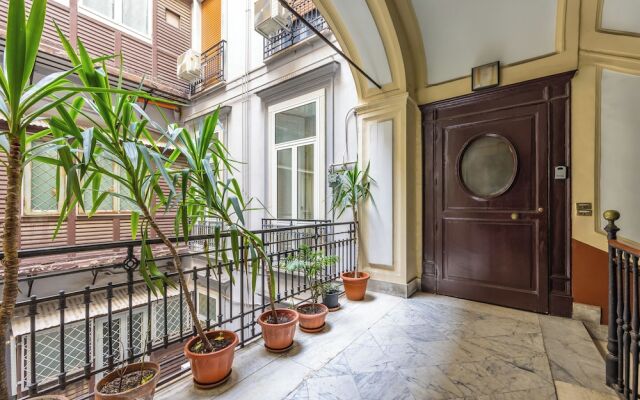 Yellow City Apartment by Wonderful Italy