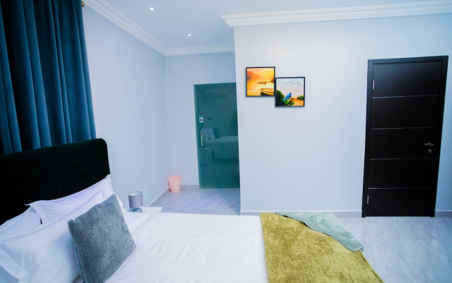 The Pearl Luxury Apartments