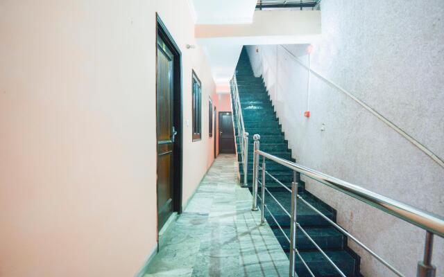 OYO 26787 Hotel Kulwants