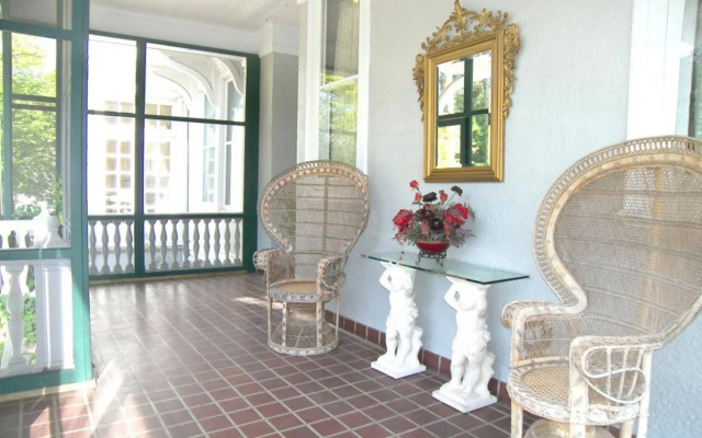 Alexander Mansion Bed and Breakfast