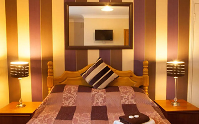 Hotel 261