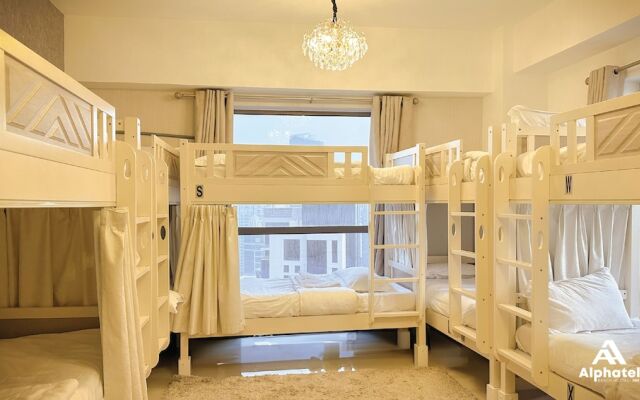 Alphatel Beach Hostel JBR