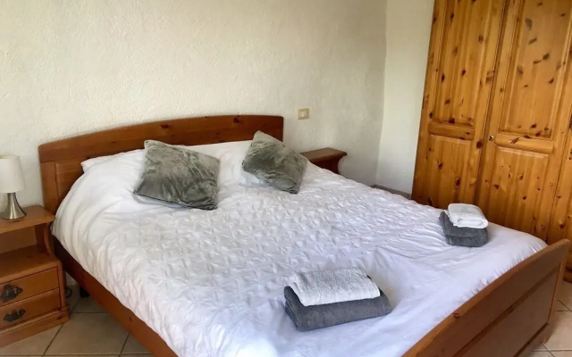 Malarz Alps Apartment by holidayngo