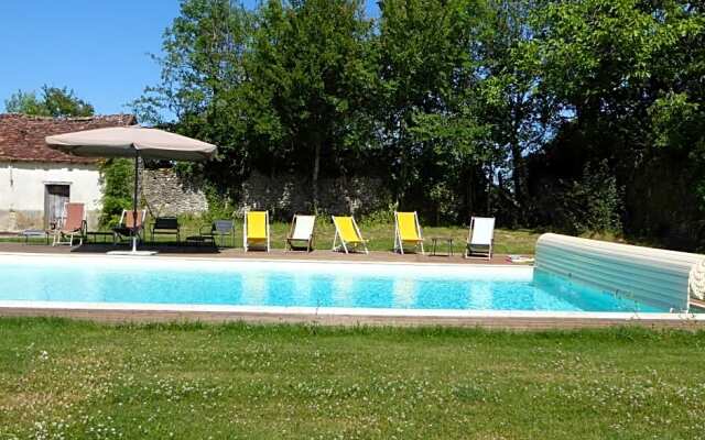 Chateau de Charnizay