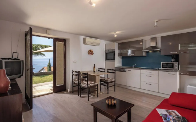 The Wave - Apt With Seaview and Garden