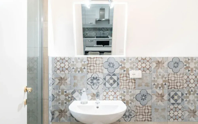 Bari Station Classic Apartment by Wonderful Italy