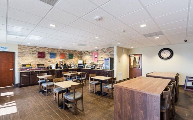 Comfort Inn & Suites Lakeside