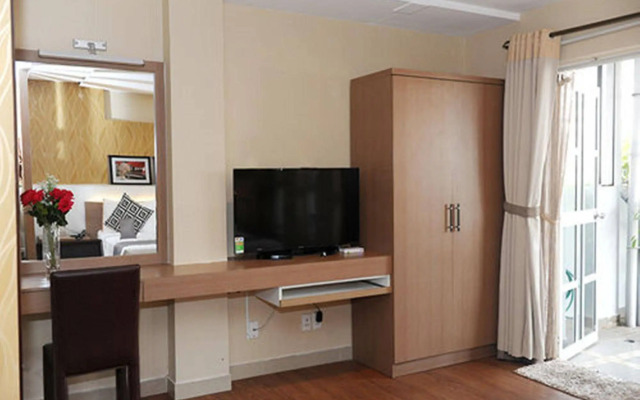 Thuy Sakura Hotel & Serviced Apartment