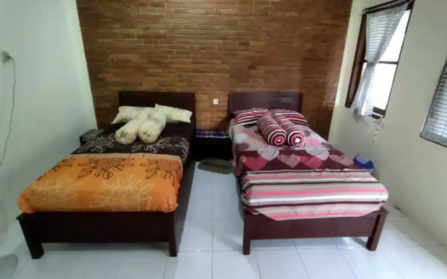 Borobudur Kampung Homestay - Sri Udaneni