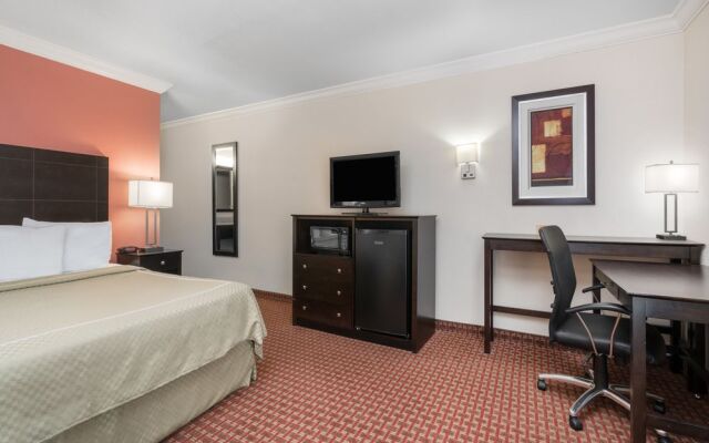AmericInn Hotel & Suites Johnston