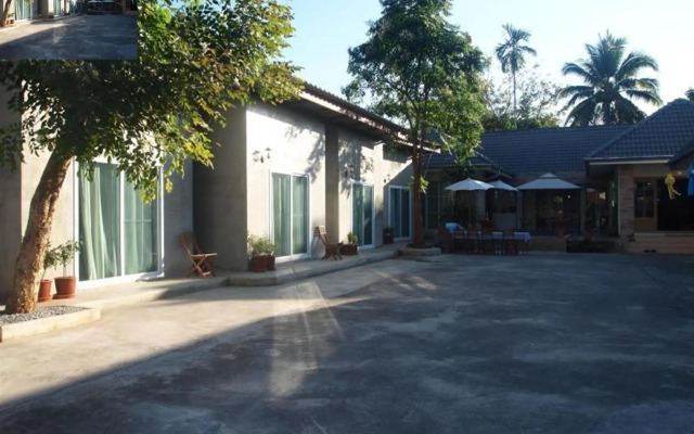 Maesai Holic Lodge