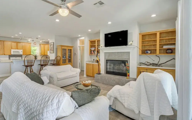 Waveland Vacation Rental - Walk to the Beach!