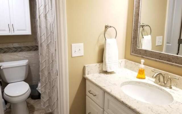 Summerhouse 101 3 Bedroom Condo by RedAwning