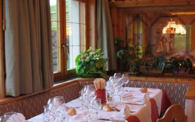 Rifugio Capanna Passo Valles