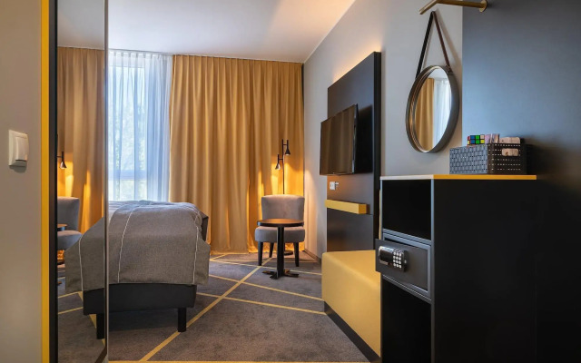 Holiday Inn - the niu, Fury Aschheim Messe by IHG