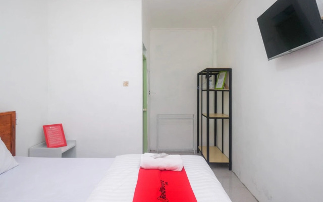 RedDoorz Syariah Near UMY Yogyakarta 2