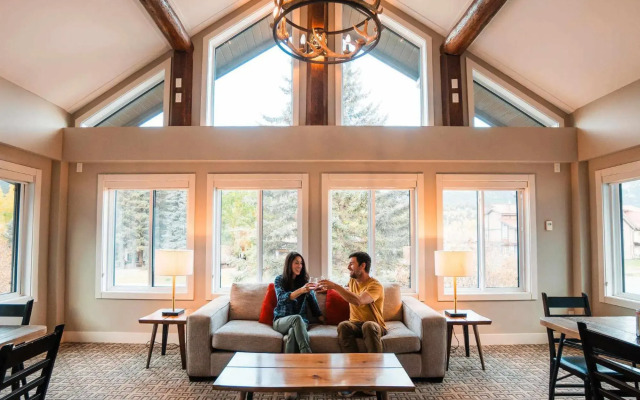 Basecamp Lodge Canmore