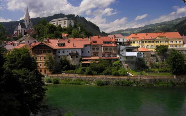 Gasthof Weisses Dach