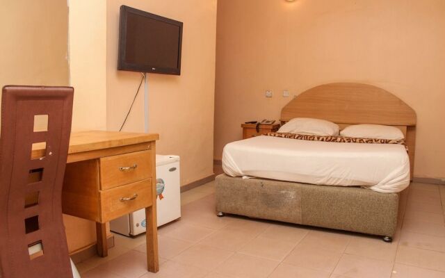 Serob Hotels