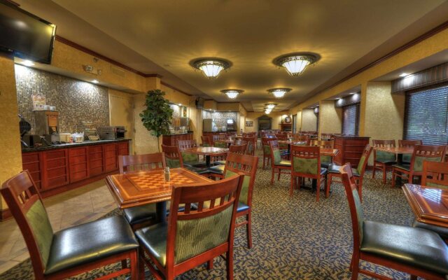 Quality Inn Near the Island Pigeon Forge