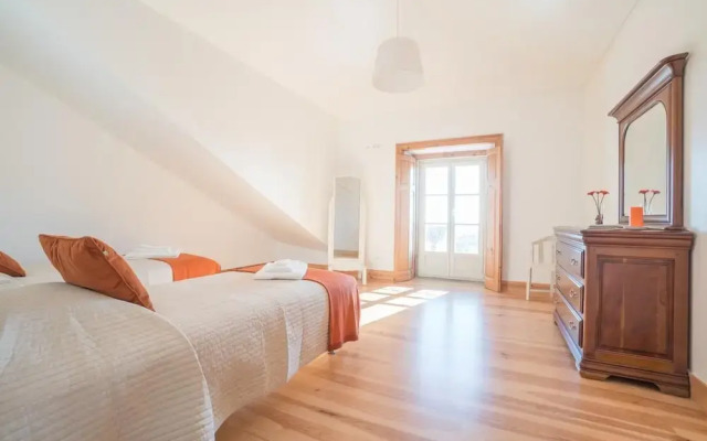 Superb Flat Cathedral & River View