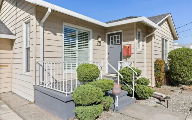 @ Marbella Lane - Modern Refreshing Home