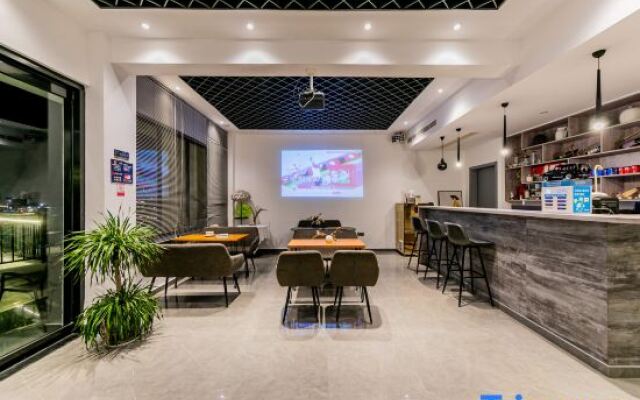 Yanwu Hostel