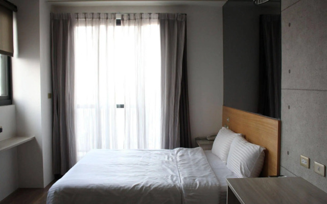 CHECK inn Express Taichung Fuxing Hall 2