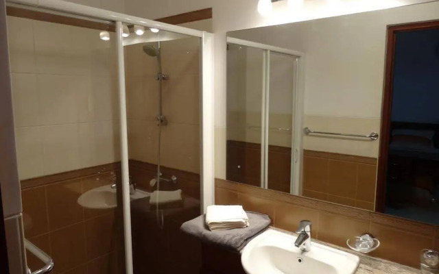 Hedges Court Residencies Town Hall- 2 Bed Room Apartment