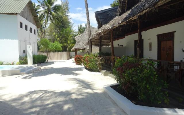 Makuti Beach Bungalows