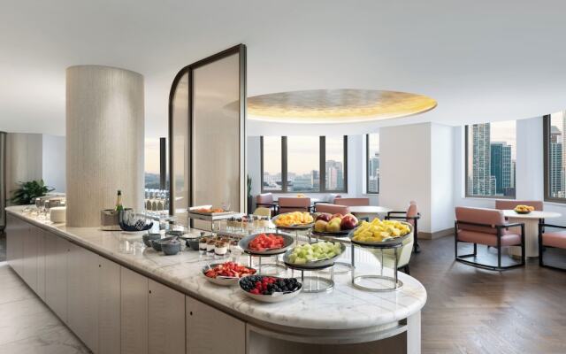 Fairmont Chicago at Millennium Park Gold Experience