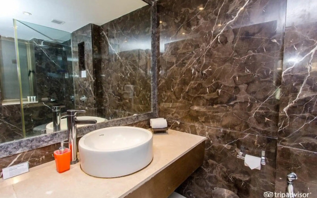 Citrus Hotel Lonavala