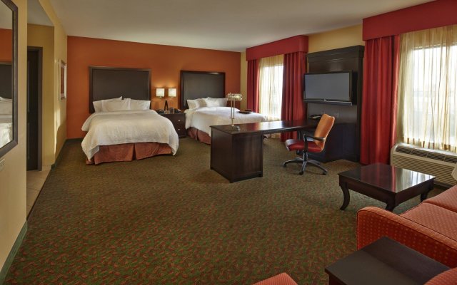 Hampton Inn & Suites Waco-South