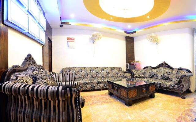 Oyo Capital O 11357 Hotel benz international